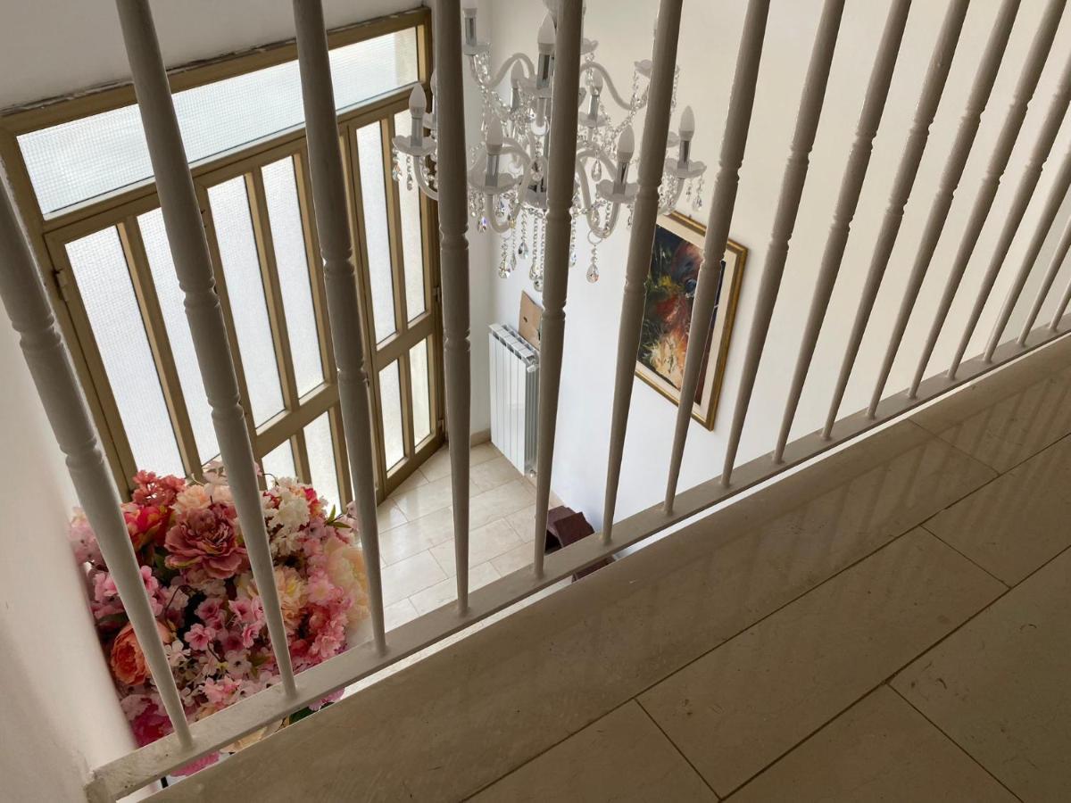 La Maison De Rose Тури Екстериор снимка